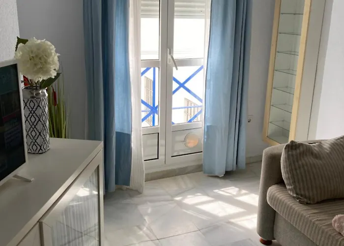 Jacaranda コニル・デ・ラ・フロンテラ